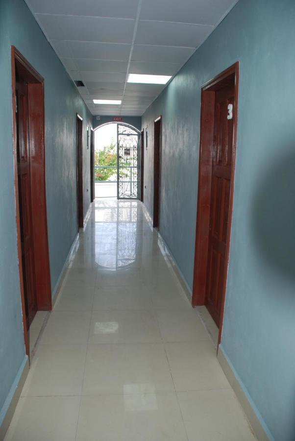 Hotel Coastalbay 2 & Golf Cart Rental San Pedro  Exterior photo